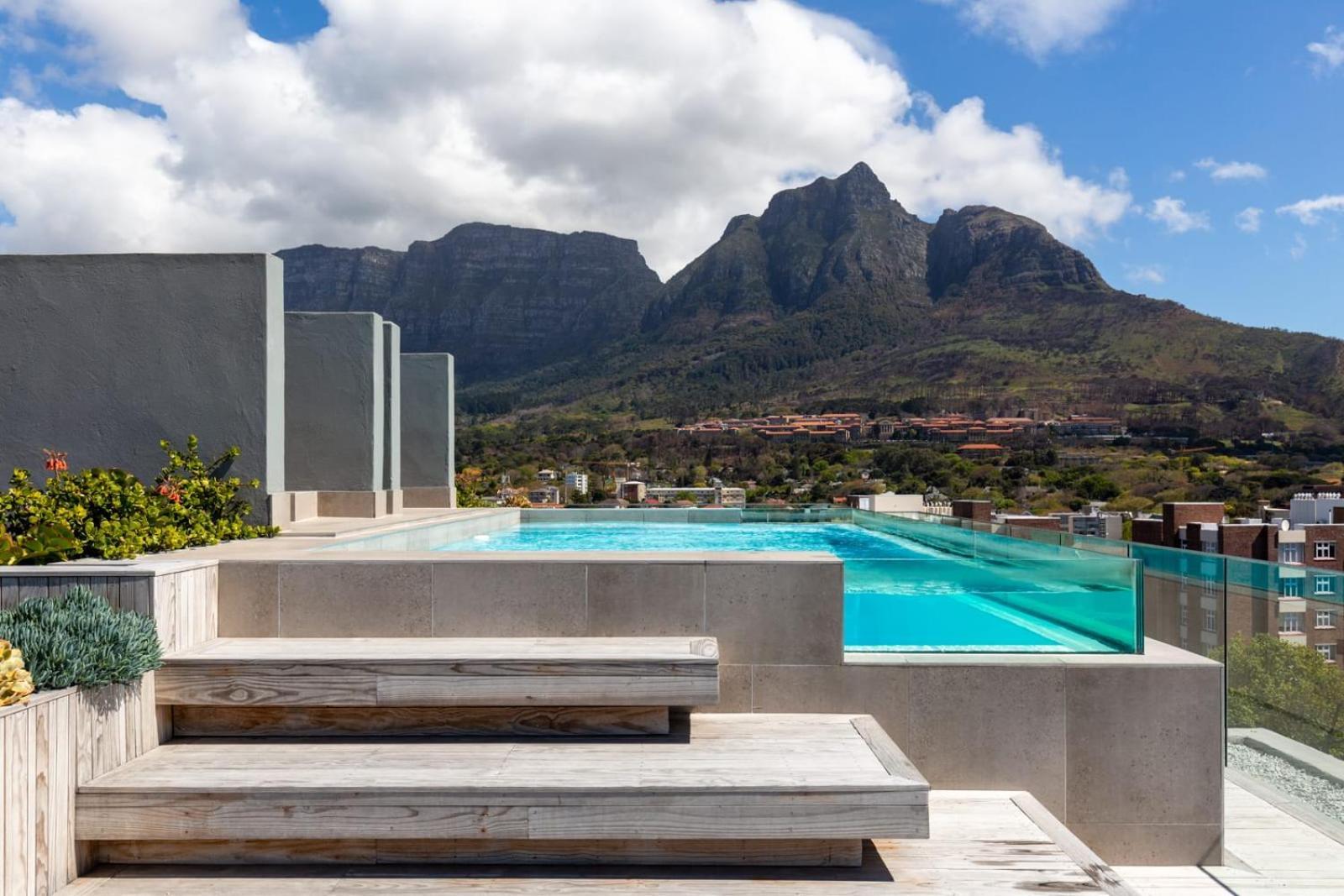 Rooftop Pool Balcony Parking